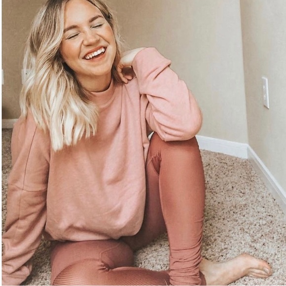 Fabletics Dark Rouge Foldover leggings - Picture 11 of 15